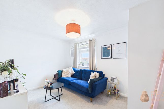 Flat 4, 441 Brighton Road, Lancing photo 4