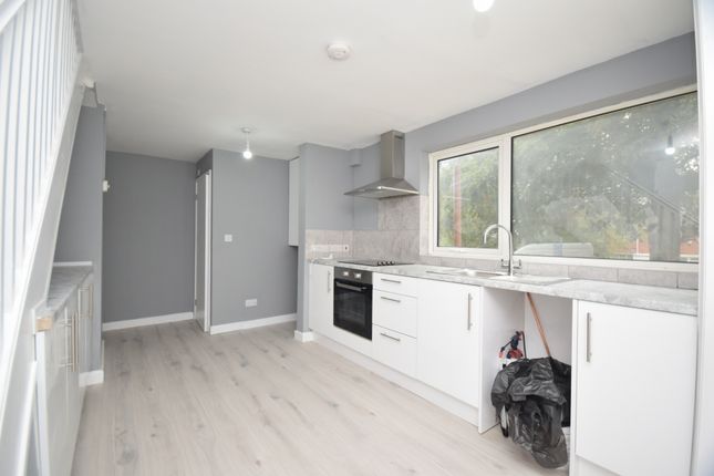 39-39, Willow Way, Hatfield photo 4