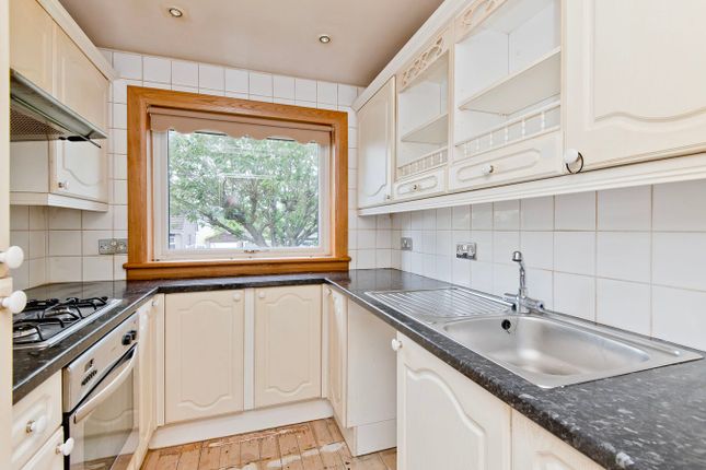70, St Michaels Drive, Cupar photo 4