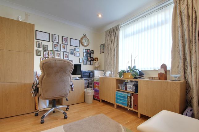Property for sale in Doone End, Ferring, Worthing