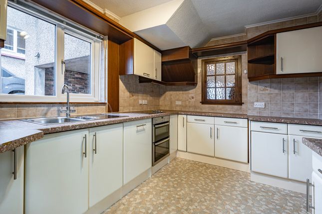34 Bridgeway Road, Kirkintilloch, Glasgow photo 3