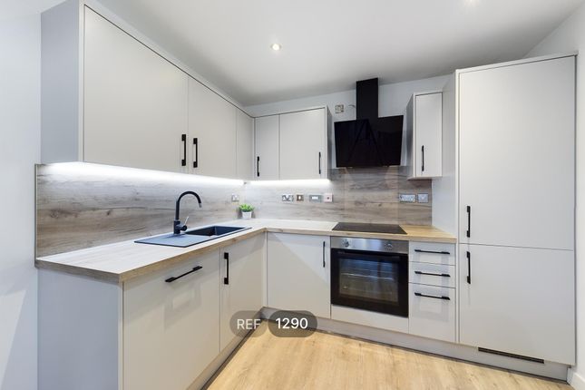 Kitchen / Living Area