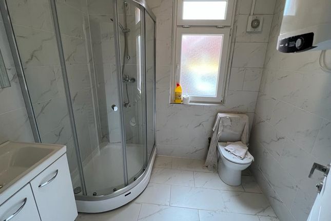 139A, High Street North, Dunstable photo 4