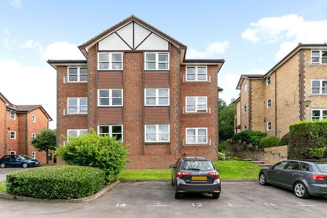 Flat for sale in Elm Road, Redhill, Surrey