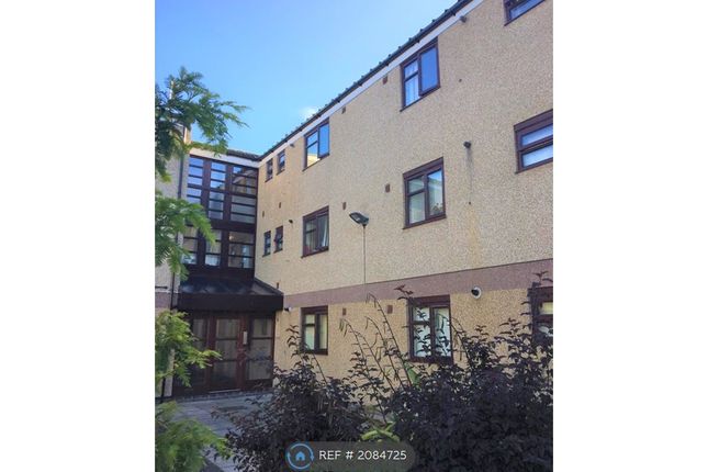 Flat to rent in Silvester Street, Liverpool