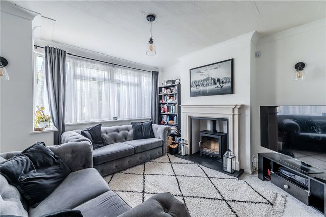 5, Banksfield Avenue, Leeds photo 2