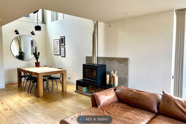 Thumbnail Terraced house to rent in King Henrys Road, London