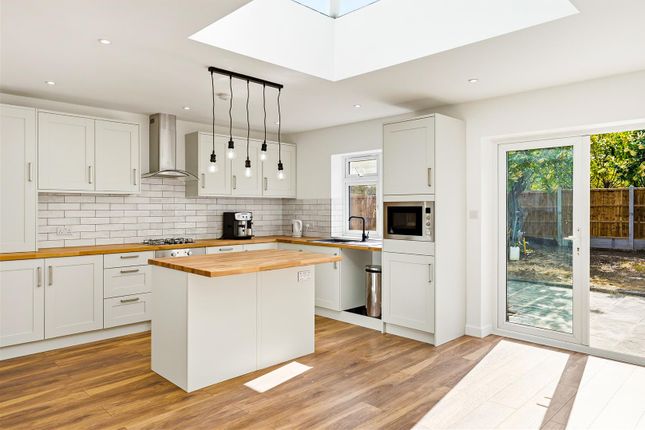 23, Chatsworth Road, Dartford photo 3