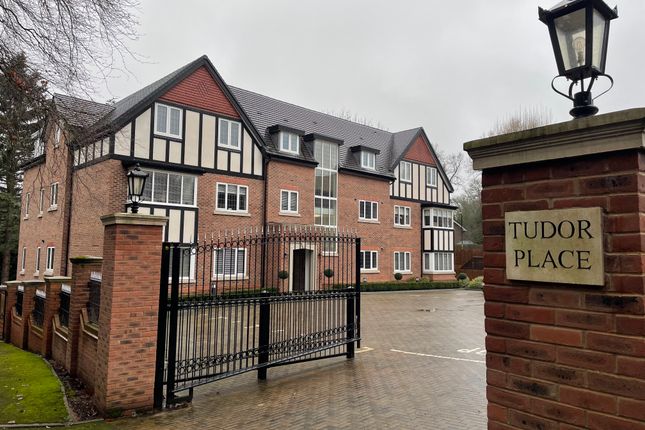 Flat to rent in Park View, Sutton Coldfield