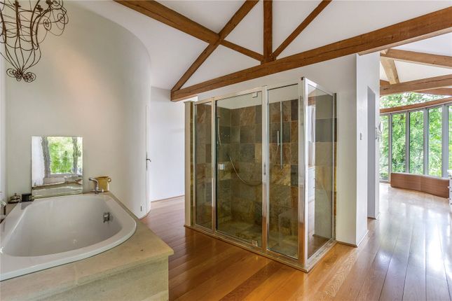 En Suite Bathroom