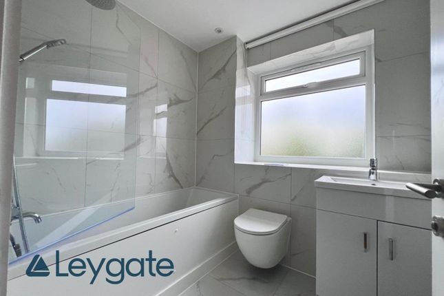 Castleview Road, Weybridge photo 5