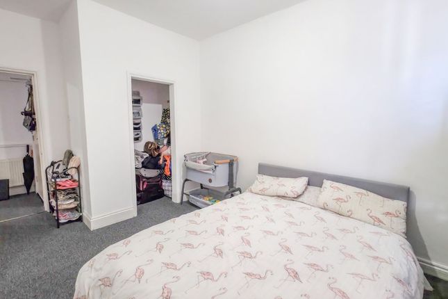 43B Herbert Road, London photo 4