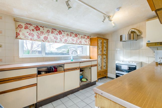 57, Loop Road, Beachley, Chepstow photo 2