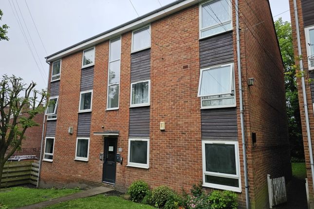 Thumbnail Flat to rent in Welton Court, Off Welton Grove, Hyde Park, Leeds