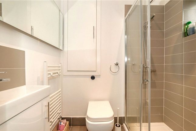 Flat 4, Neilson-Terry Court,, Brighton Terrace, London photo 4