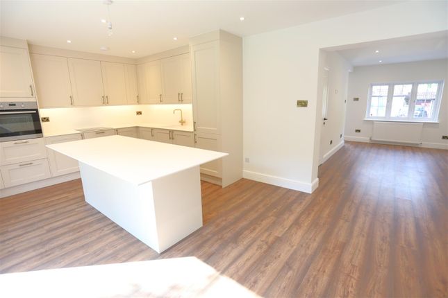 41, The Kingsway, Epsom photo 4