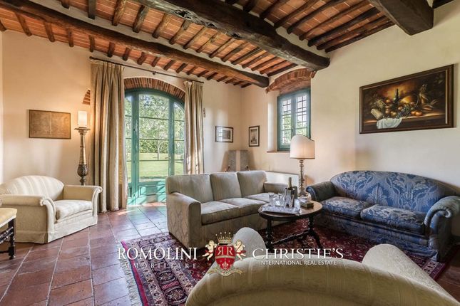 Villa for sale in Pistoia, Tuscany, Italy