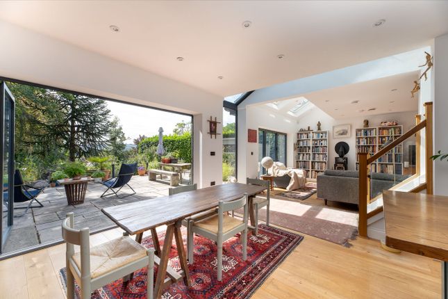 37a, Scott Lane, Keighley photo 3