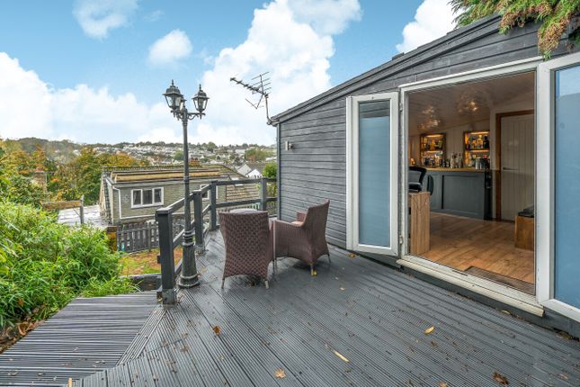 1 - 1365107-16-68F5F7...