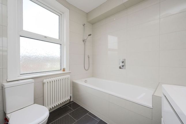End terrace house for sale in Amity Grove, London