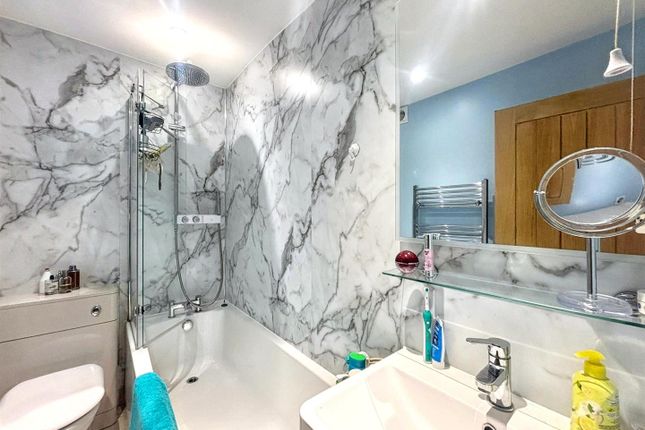 Flat 1, 9a, Spencer Road, Eastbourne photo 4