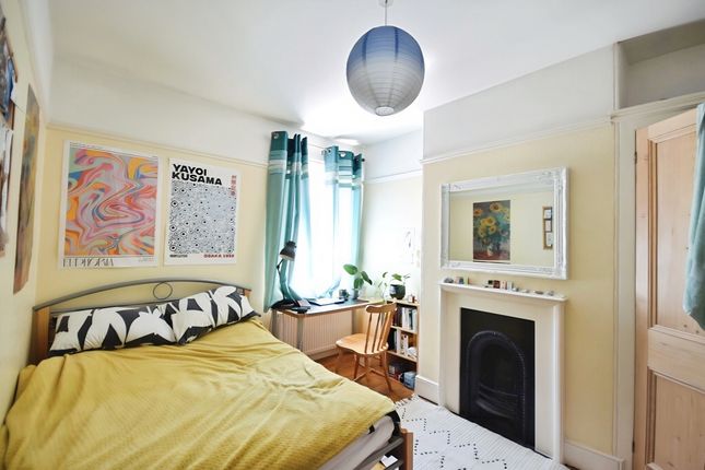 24, Priory Road, Exeter photo 4