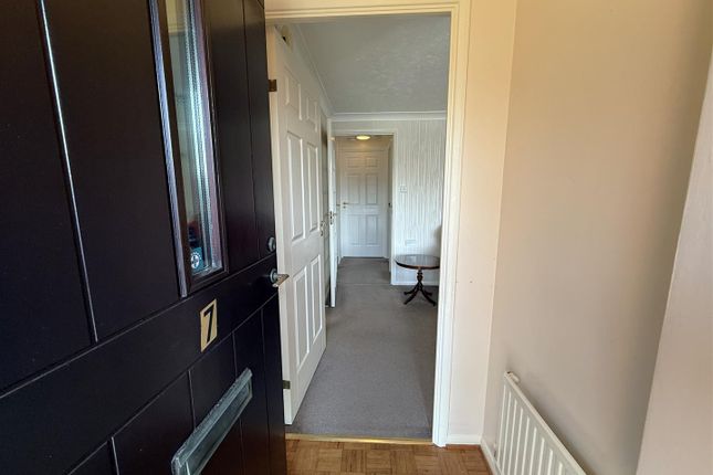 7, Windleden Road, Loughborough photo 3