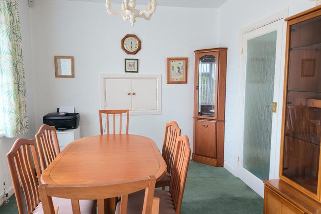 10, Minehead Avenue, Sully photo 4
