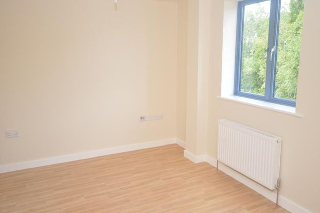 Flat 12, Wingrove Court,, Weyhill Road, Hampshire photo 3