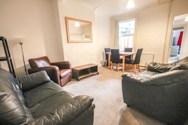 33 Ripon Road, Bournemouth photo 3