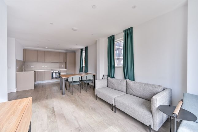 3, Flat 35, Joseph Huntley Walk, Reading photo 2