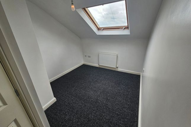 The Old Chapel, Victoria Road, Bradford photo 5