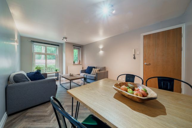 Flat 9, Lowry House, Flat 9, Lowry House, Manchester photo 2