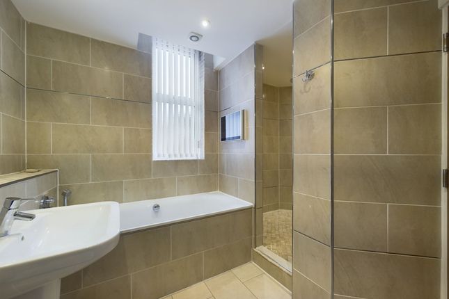 Flat for sale in Sandwarren, Victoria Road, Formby.