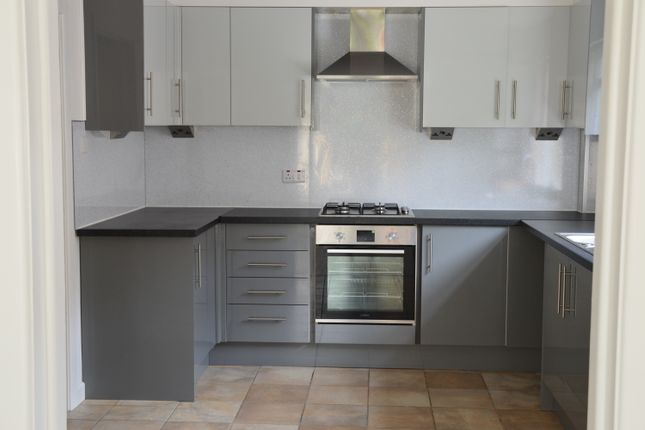 Flat 7 Ellenborough Court, Ellenborough Park North, North Somerset photo 5