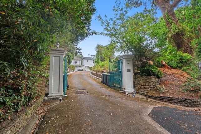 16a, West Overcliff Drive, Bournemouth photo 2