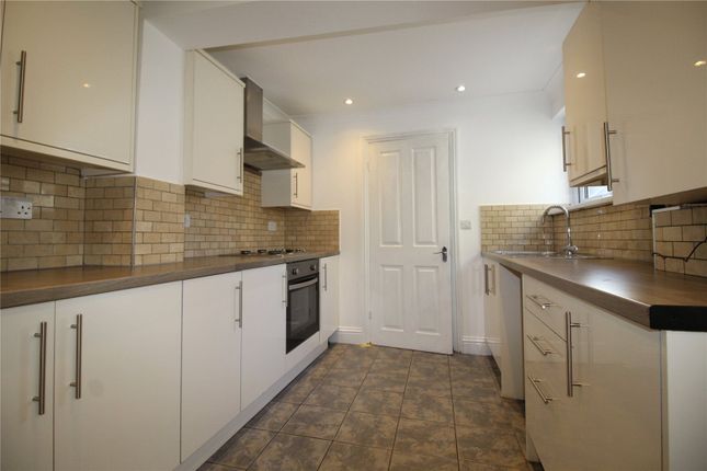 Thumbnail Terraced house to rent in Old Road West, Gravesend, Kent