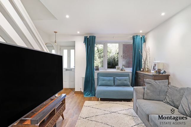 32, Garnon Mead, Epping photo 4