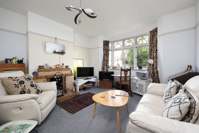 101 Monks Park Avenue, Bristol photo 3