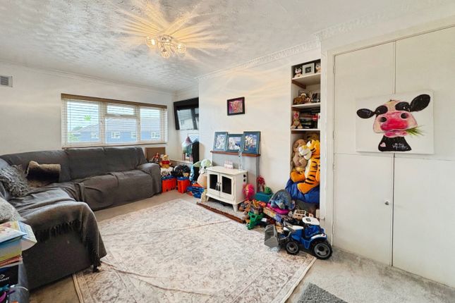 4 Hermes Road, Helston, Cornwall photo 2