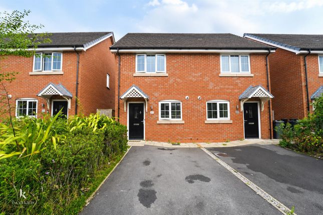 2-bed house on 2G, Kennedy Road, Salford, £220,000