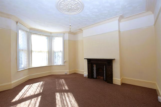 HFF, Flat 2, 7, Cornwallis Terrace, Hastings photo 2