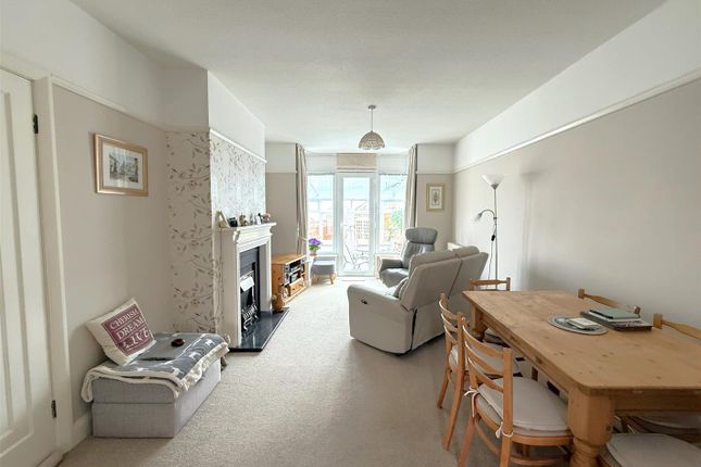 27, Kempston Road, Weymouth photo 4