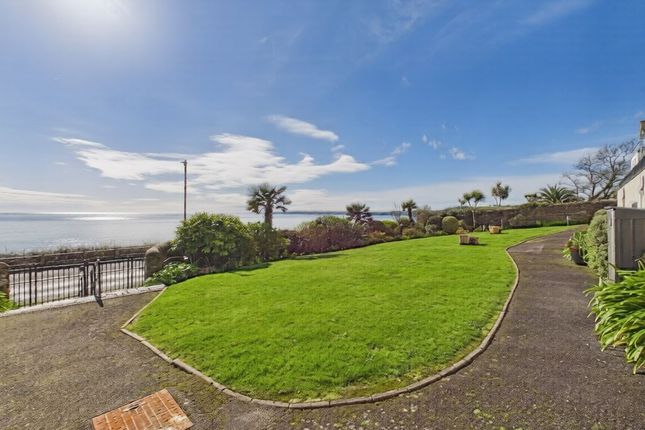 Flat 3, Carnes Court, Emslie Road, Falmouth photo 4