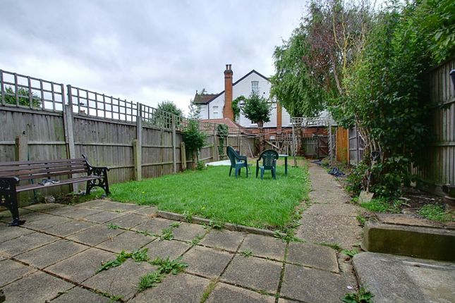 Fox Lane, Palmers Green photo 2