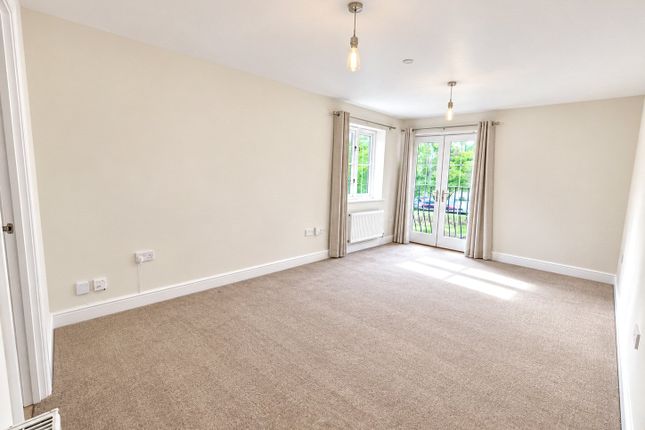 4, Veale Drive, Devon photo 2