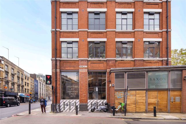 Thumbnail Flat to rent in Saxon House, 1 Thrawl Street, London