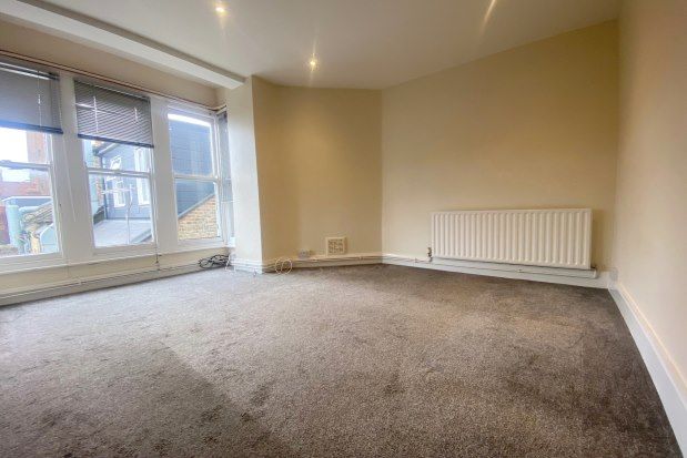 Flat to rent in Lewisham High Street, London