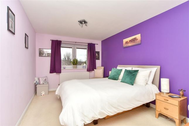 Flat for sale in Chichester Wharf, Erith, Kent