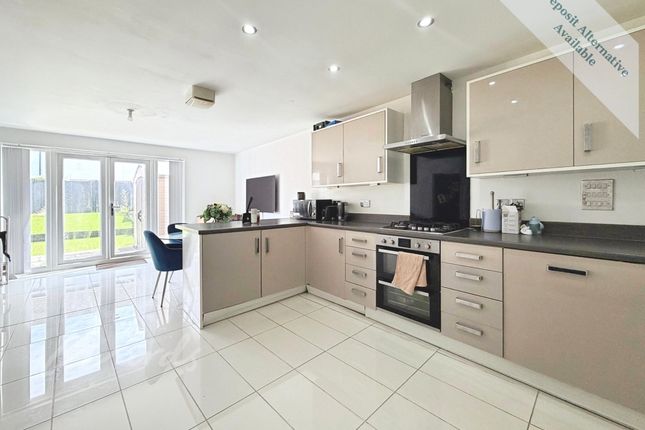 33, Southfields Green, Gravesend photo 2